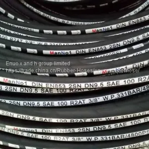 SAE Standard 100 R2 High Pressure Oil Resistant Hydraulic Hose thumbnail-2