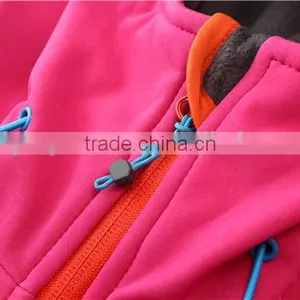 Most Popular Fleece Custom Softshell Jacket Made in China thumbnail-3