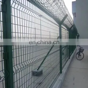 Welded Mesh Fence Galvanized Wire Fence thumbnail-2