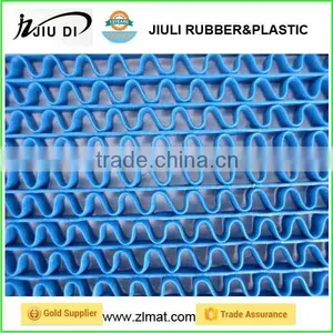 100% Pure PVC Waterproof s Holes Style Anti Slip Mat thumbnail-3