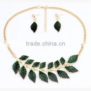 2015 Latest Alloy Leaves Colored Stone Necklace Set Personality Jewelry Set thumbnail-2