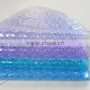 Cute Foots Pattern and Safty With Suction Cups Pvc Bath Mat thumbnail-5