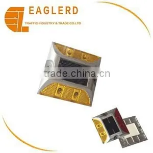 2016 Hot Sales Led Traffic Safety Solar Road Stud China Supplier thumbnail-1