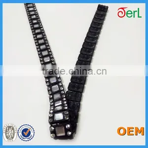 Sew-on Square Glass With Clear Diamond on Black Base Setting Rhinestone Applique Trimming for Garment Supplies thumbnail-3