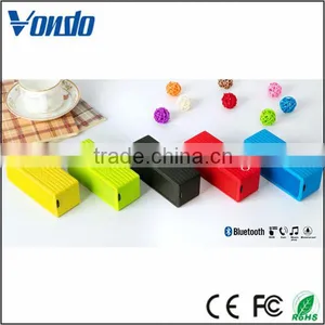 Colorful Portable Bluetooth Speaker With the Silicone Waterproof Jacket Speaker Bluetooth thumbnail-6