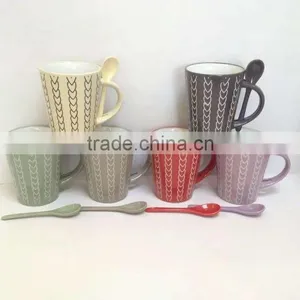 China Supplier Ceramic Mug and Best Home Glazed Porcelain Travel V-Shape Mug ,with Spoon thumbnail-1