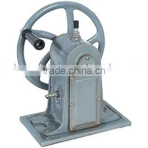 The Hand Air Extractor thumbnail-1