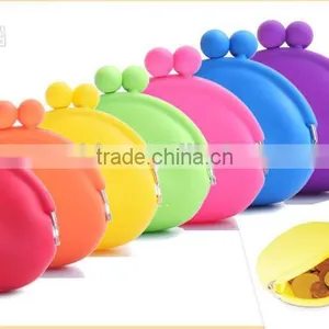 Heart Shaped Food Grade Eco-friendly Silicone Coin Purse thumbnail-2