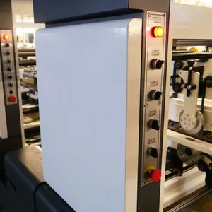 Automatic 4 Corner Box, 6 Corner Box, Pizza Box, Large Box Gluing Folding Machine thumbnail-5
