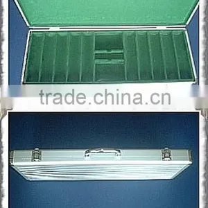 Poker Chip Box thumbnail-1