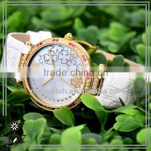 Gold Folwer Leather Shellfish Quartz Watch thumbnail-6