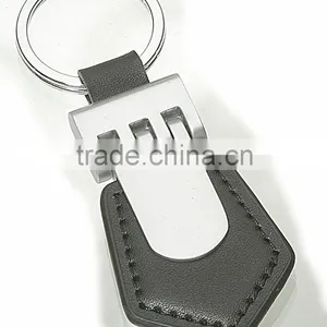 Leather Key Holder With Metal Gear Design thumbnail-3