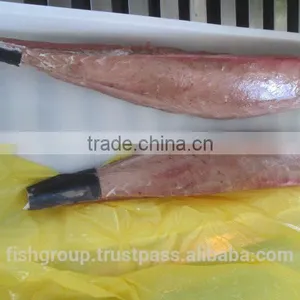 YELLOWFIN TUNA LOINS WITH ONE INCH SKIN PATCH thumbnail-2