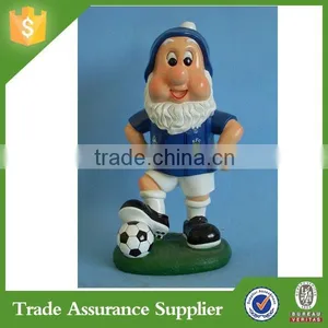 Wholesale Funny Resin Soccer Gnome Figurine Wholesale thumbnail-2