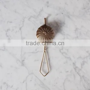 Brass Woven Tea Strainer With Long Handle thumbnail-3