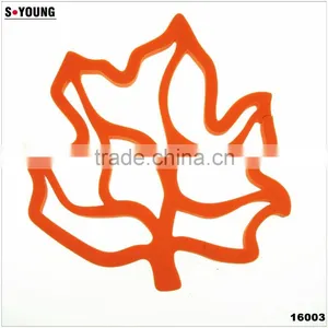 16002 Heart Shape Silicone High Temperature Heat Insulation Mat Kitchenwares Silicone Mat Flexible Silicone Heating Mat thumbnail-3