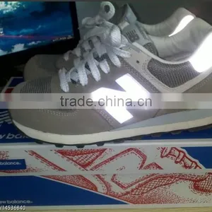 China Eco- Friendly Soft Reflective pu Leather for Shoes thumbnail-5