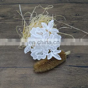 OLNA22 Elegance 3D Flowers Milk Poly Neck Lace thumbnail-1