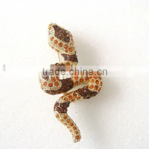 Fashion Brooch thumbnail-1