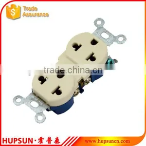 Hot Sale and High Quality American Style U28 125V 15A Wall Socket thumbnail-1