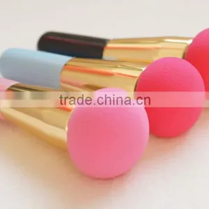Mini Portable Aluminum Ferrule Makeup Sponge thumbnail-4