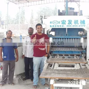 New Design With New Price QT4-15Cautomatic Concrete Block Machine thumbnail-2