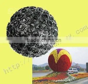 Vertical Garden Ball Planters thumbnail-1