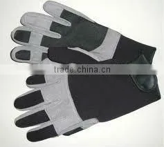Neoprene Gloves thumbnail-1