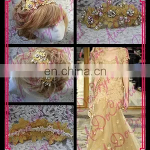 Aidocrystal Luxury Bridal Hair Jewelry Hair Accessories,Bridal Pearl Headpiece Gold Hair Comb thumbnail-1