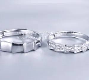 Snake Shaped Glossy Ring thumbnail-3