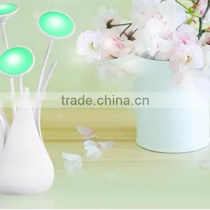 2016 New Products Light Sensing Nightlight thumbnail-3