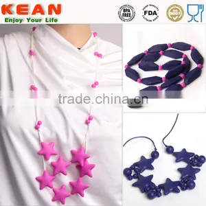 Silicone Teething Jewelry Necklaces Have a Breakaway Clasp Silicone Bead Teething thumbnail-1
