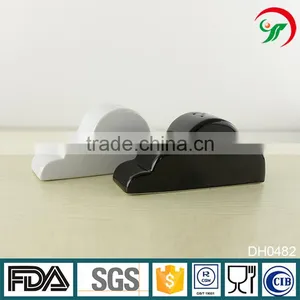 High Quality Cloud Ceramic Salt and Pepper Shakers Set thumbnail-1