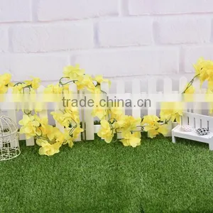 Artificial Hanging Vine Plant Silk Leaf Garland thumbnail-4