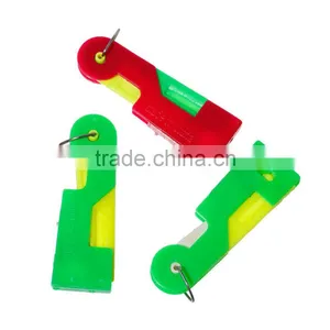 Wholesale Mixed Automatic Practical Plastic Easy Needle Threaders thumbnail-1