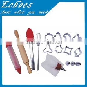 Cake Decorating Gun Set thumbnail-1
