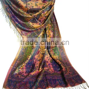 Antique Pattern Silk Viscose Printed Echarpes , Foulards , Shawls thumbnail-1