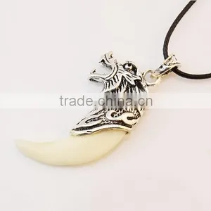 Retro Cool Men's Charm Choker Wolf Tooth Pendant Genuine Leather Alloy Necklace thumbnail-5