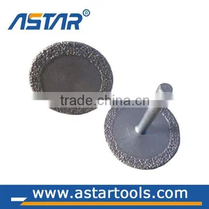 Diamond Shank Sculpture Cutting thumbnail-3