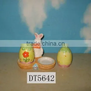 Ceramic Egg Cup for Easter thumbnail-1