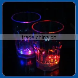 LED Flashing Whisky Cup thumbnail-1