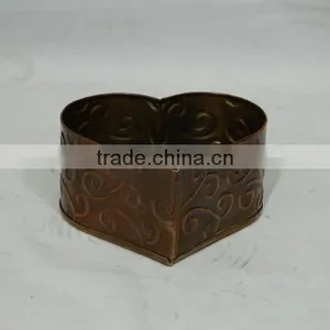 Iron Planter thumbnail-1