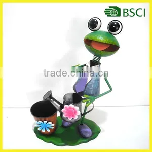 Metal Singing Frog And Flower Pot Metal Frog Garden Art thumbnail-1