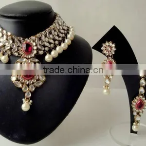 KUNDAN PEARL CHOKER Necklace EARRING Set thumbnail-1