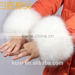 Factory Supply High Quality Extra Large Faux Fur Fox Fur Cuff Oversleeps Hand Ring Wristiest Gloves thumbnail-5