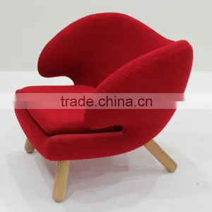 Replica Fiberglass Material Elegant Grace Cashmere Finn Juhl Pelican Chair With Solid Wood Frame thumbnail-2