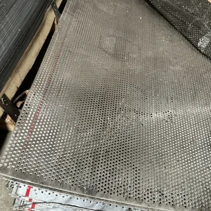 Galvanized Round Hole Perforated Plate, Decorative Perforated Board, Stainless Steel Filter Perforated Screen, Metal Perforated Sheet thumbnail-2