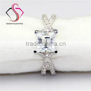 Princess Cut Moissanite Sqaure 1.25 Carat 5.5mm Center 14k 18k White Yellow Gold Platinum Diamond Engagement Ring thumbnail-3