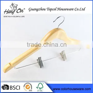 Black Plastic Pants Hanger With Clips thumbnail-4