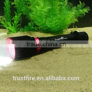 2016 New Products !!! Led Flashlight DF010 With 1* CREE XHP70 Led Light, 1600LM, Use 2pc 26650 Battery! thumbnail-6